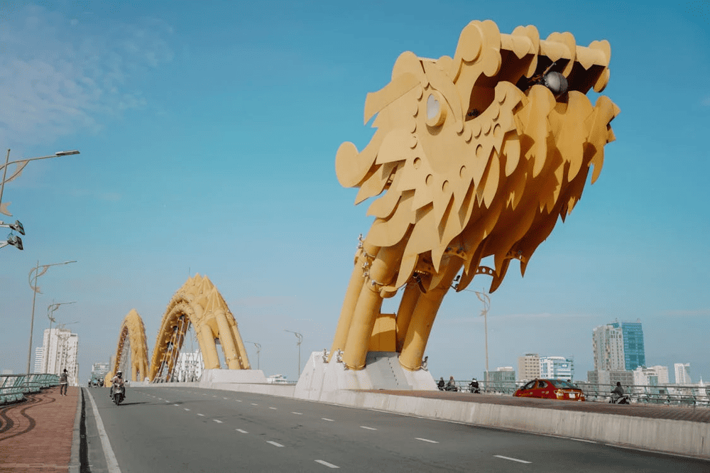 The Dragon Bridge’s structure mimics a dragon from the Ly Dynasty (Source: Pexels)